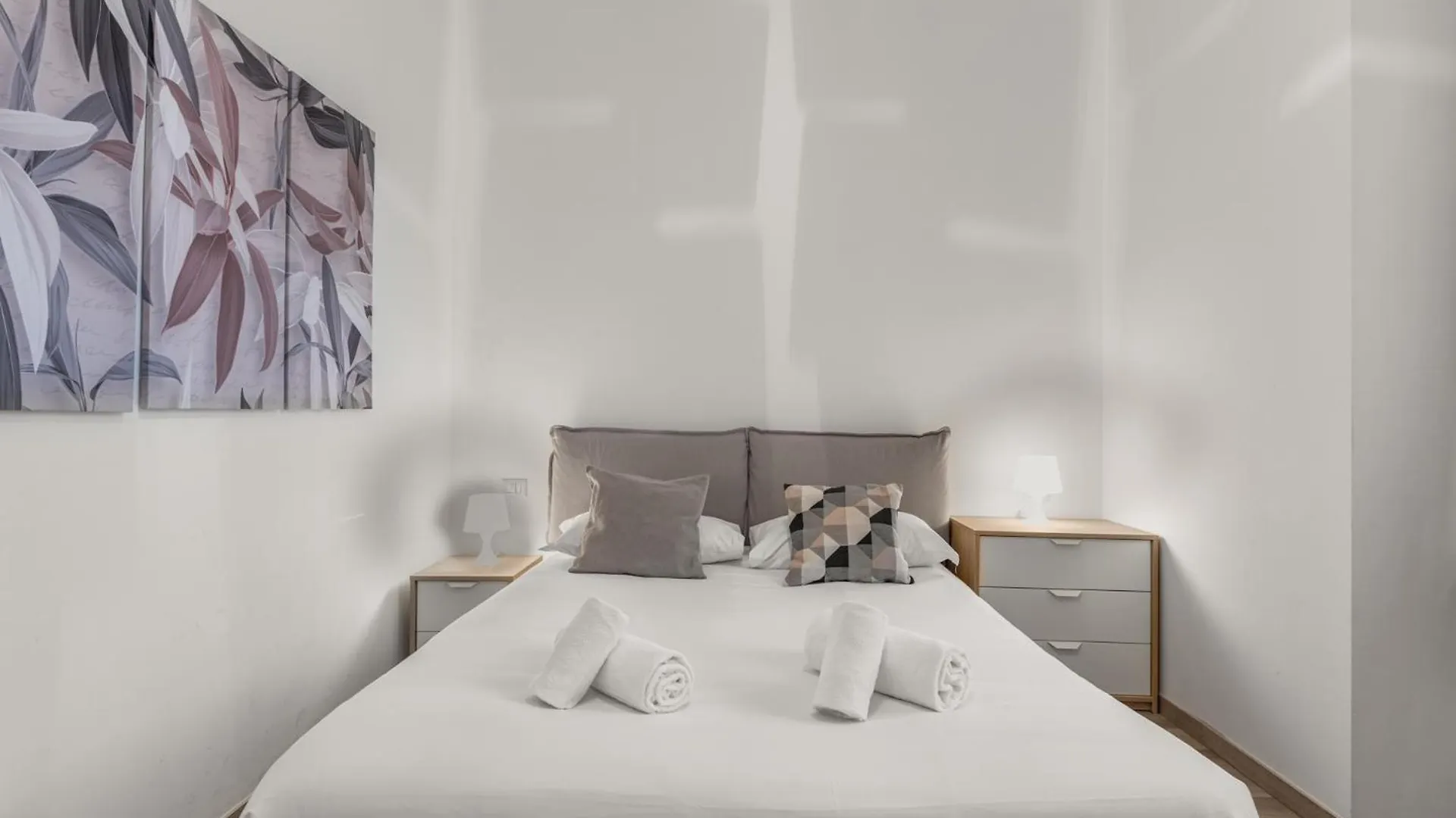 Abbiategrasso M2 - One Bedroom App - Wifi Mediolan
