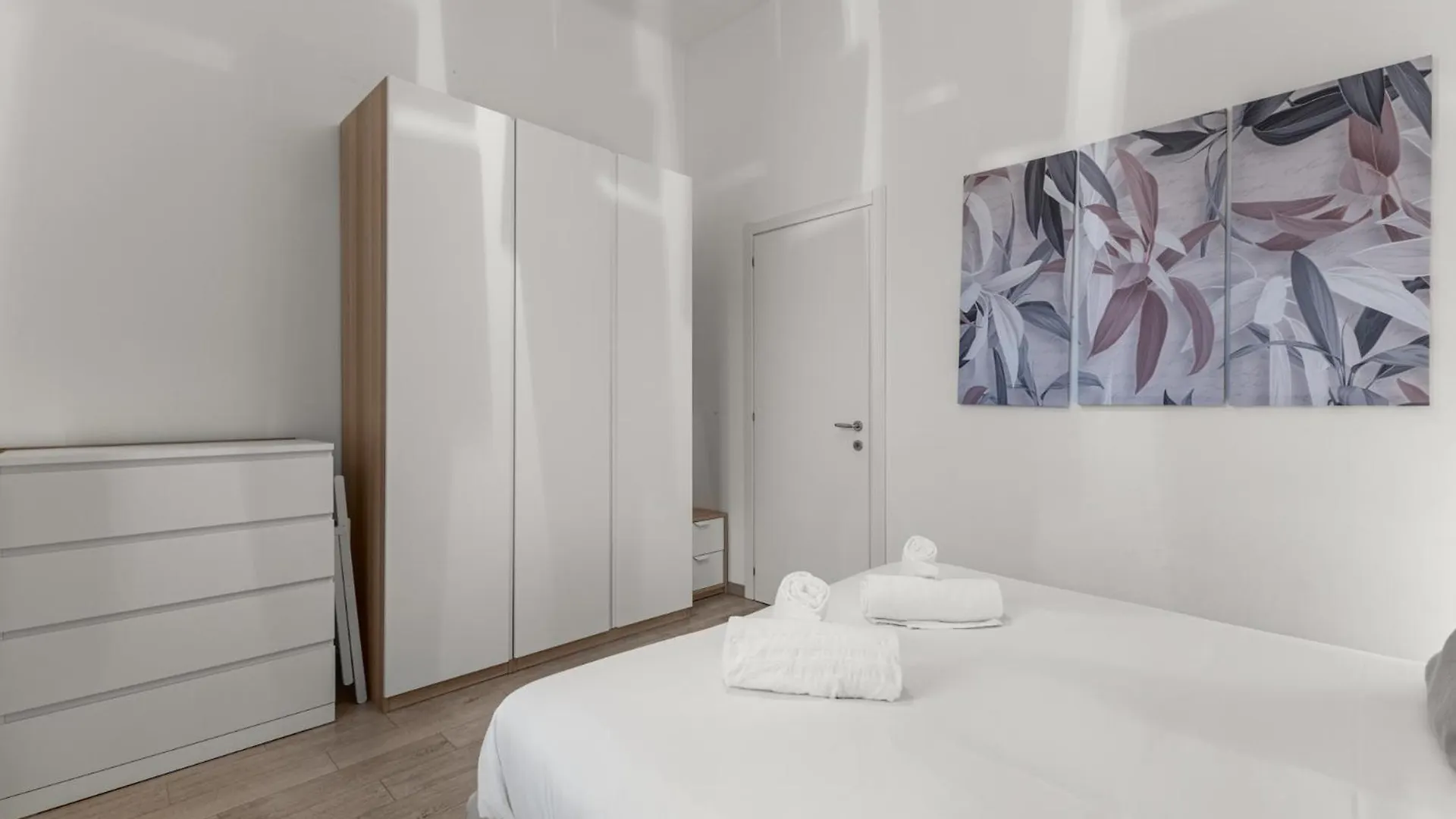 Abbiategrasso M2 - One Bedroom App - Wifi Mediolan Apartament