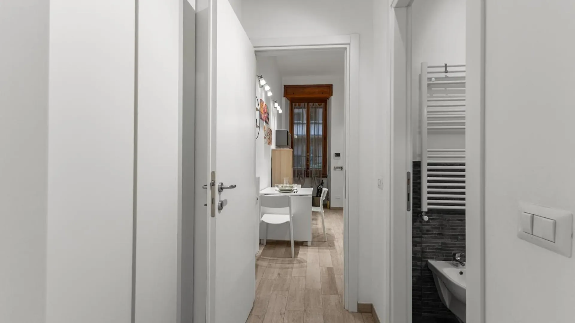 Apartament Abbiategrasso M2 - One Bedroom App - Wifi Mediolan